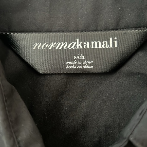 Norma Kamali black cotton stretch blouse, size small. Never worn. - Picture 2 of 7
